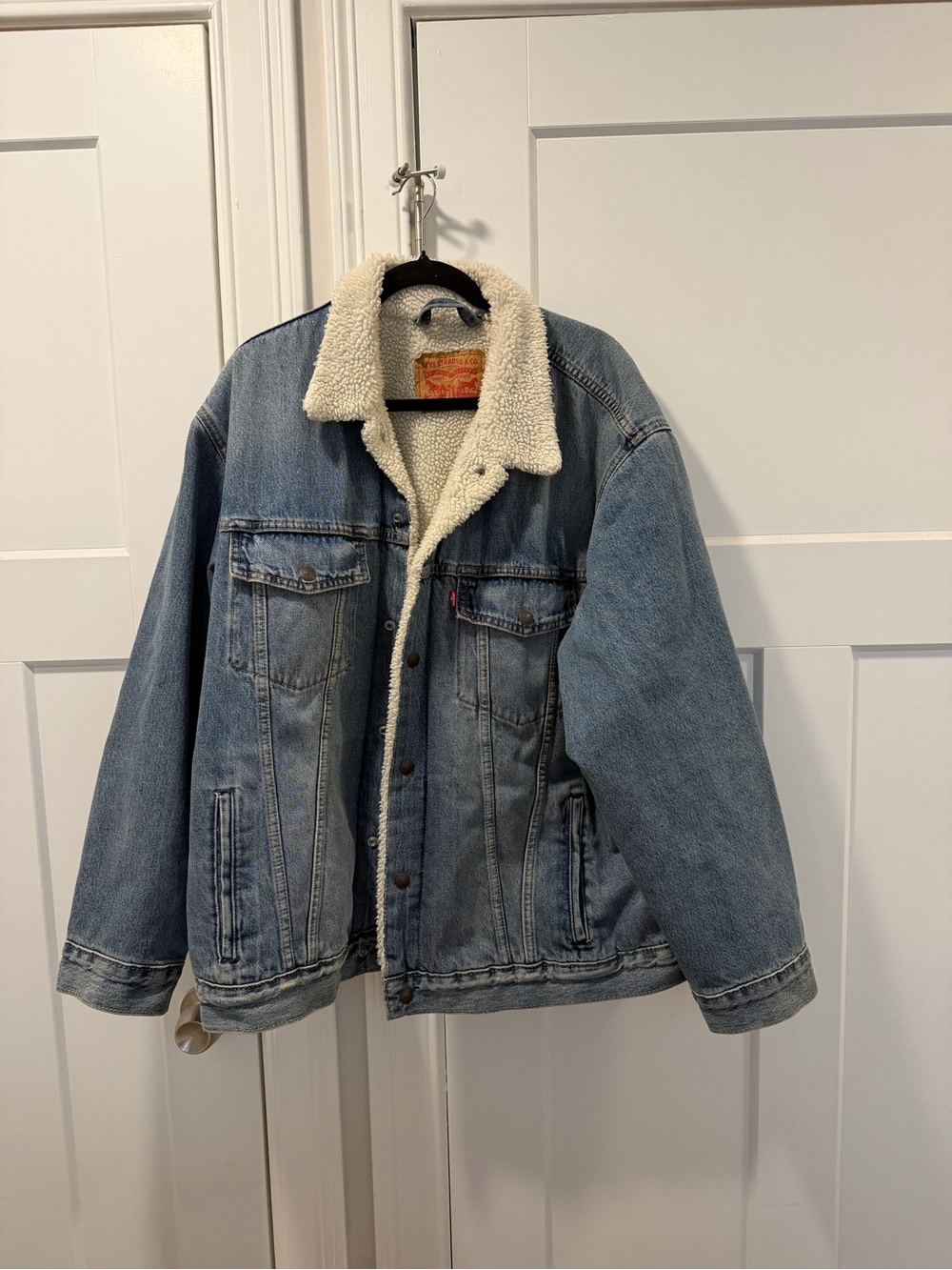 Levi's Women’s Light Blue Sherpa-Lined Denim Jacket